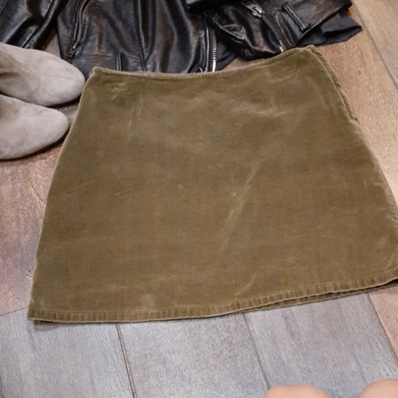 JCREW Green crushed velvet mini skirt - Picture 8 of 8